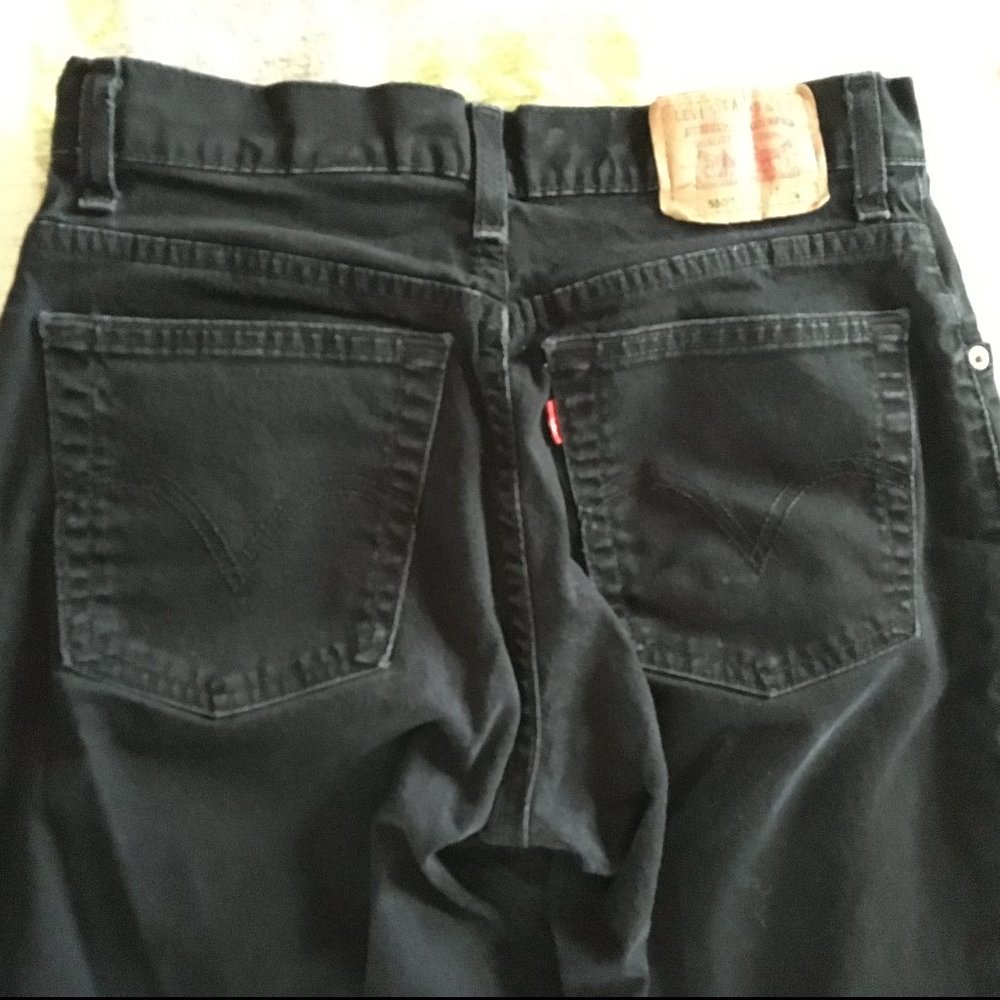 Levi Classic relaxed stretch black jeans straight leg